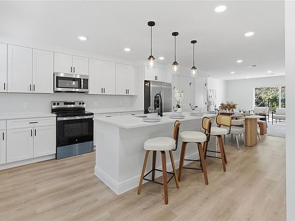 3rd image of 719 CLEMSON DRIVE