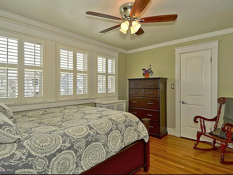 3610 24th St NE — Photo 18