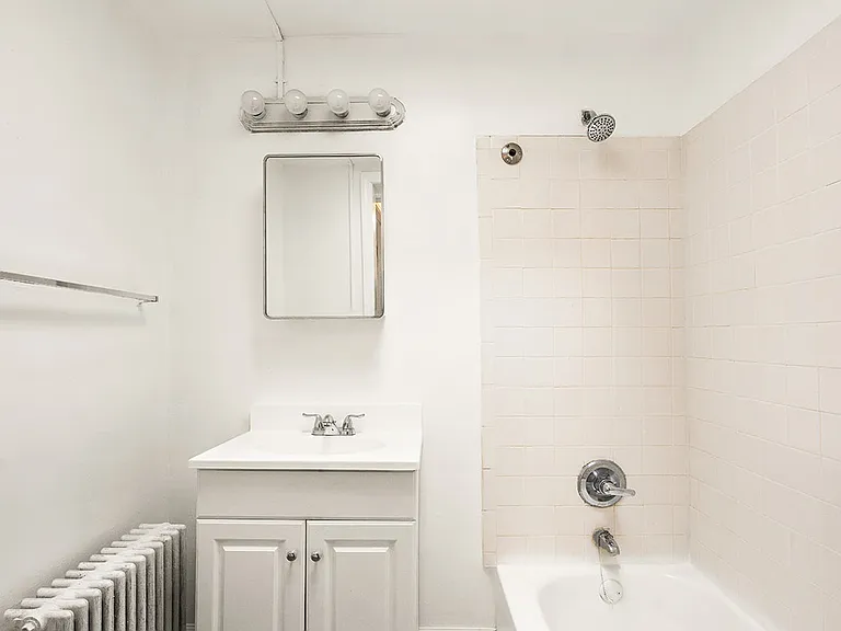 569 Throop Ave #2 — Photo 12