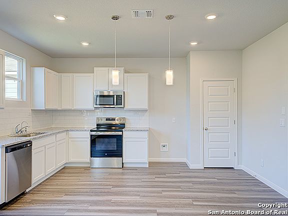 4th image of 5935 Cinnabar Corner