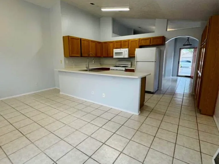 4405 Cuarzo Ave NW — Photo 6