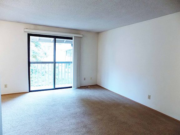 3rd image of 690 NW Atalanta Way APT F201