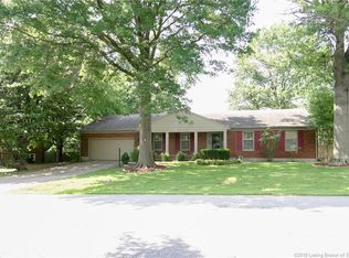 2109 Saint Andrews Rd, Jeffersonville, IN 47130