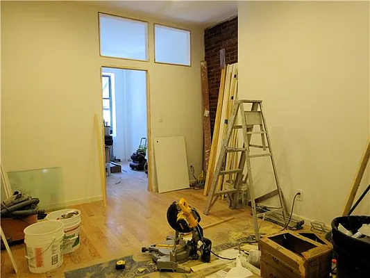 Rented by DSA Realty | media 34