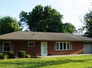 241 E Pearl St, Findlay, OH 45840