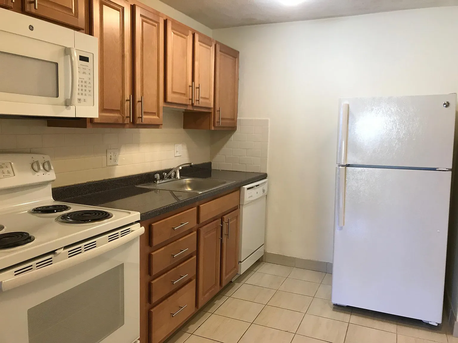1 bed, 550 sqft, $2,600 — Photo 3