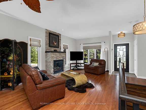 2nd image of 22 Bachly Ave