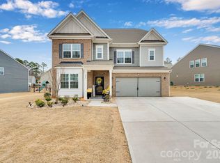 224 Hamptons Cove Rd, Troutman, NC 28166