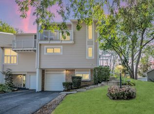 1101 Sausalito Ct #1101, Bartlett, IL 60103