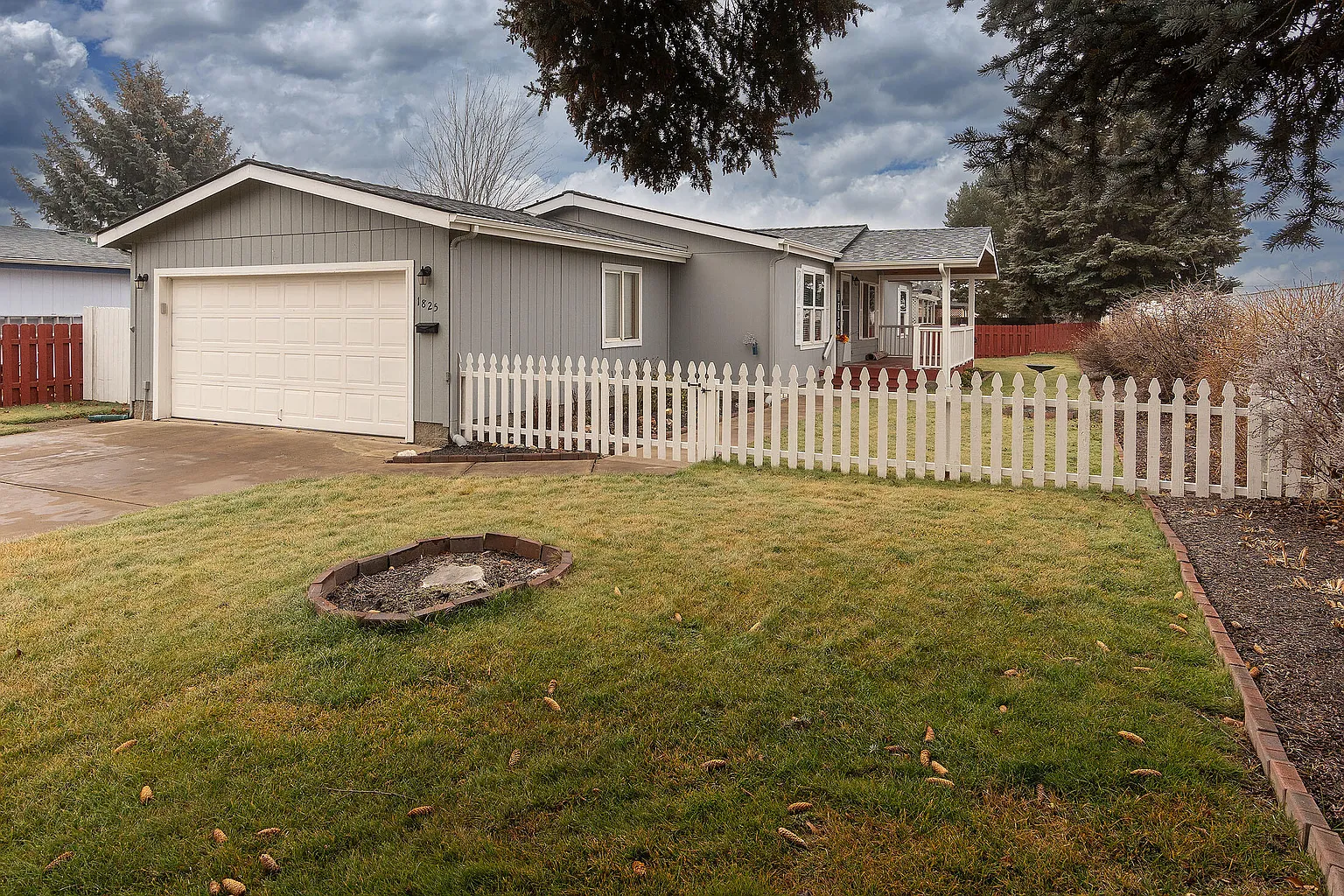 1825 NE 6th St photo 1