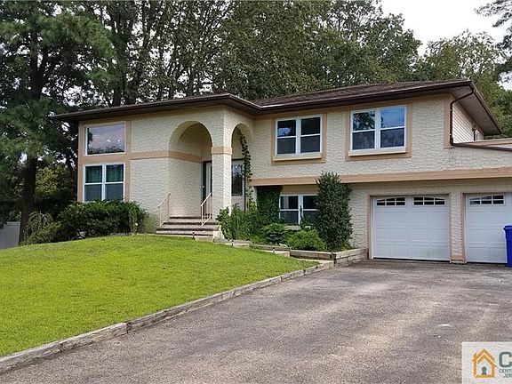 5th image of 513 Shawnee Dr