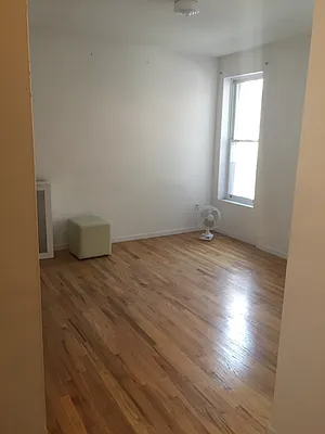 Rented by AJ Clarke | media 27
