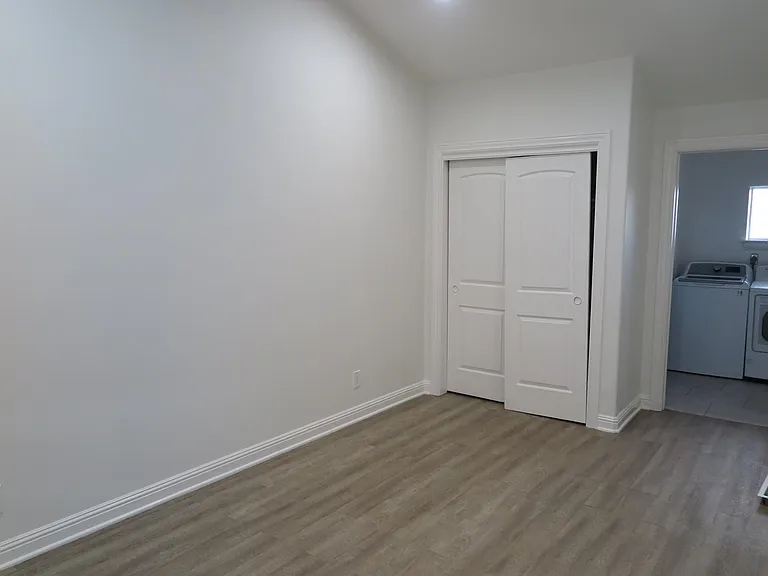 primary bed room