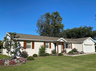 2476 Wayne Rd, Wilmington, OH 45177