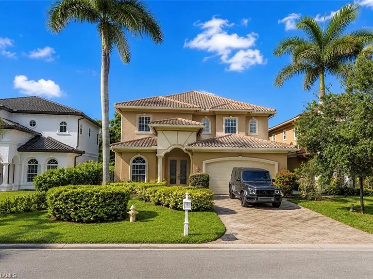 2915 Coco Lakes Dr — Photo 2