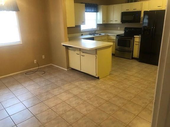 2nd image of 3307 Oriole Ct