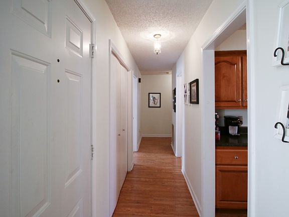 3rd image of 132 Heritage Ave