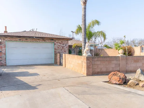 5036 E Sooner Dr, Fresno, CA 93727