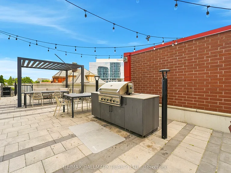 5 Wellington St S #1403 — Photo 31