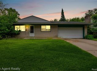 4123 Burton St, Inkster, MI 48141