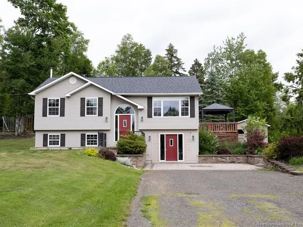 2 Christopher Cres, Kingsclear, NB E3E 1T5