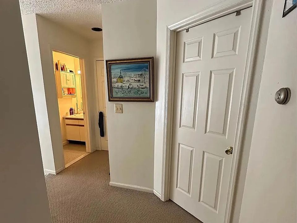 1st image of 23 Edelweiss Dr #0
