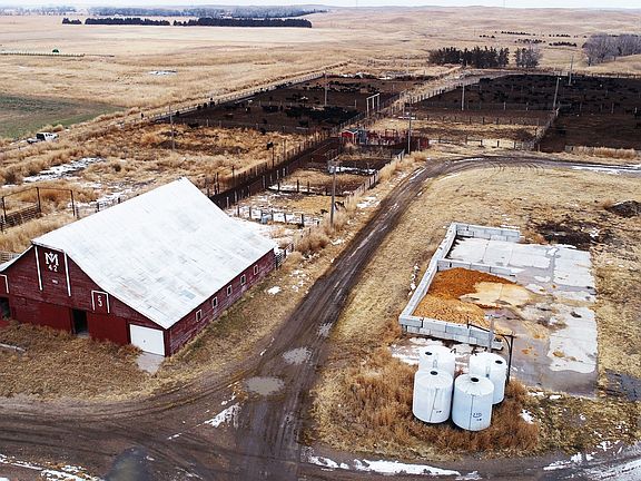 3rd image of 31981 E Highway 30