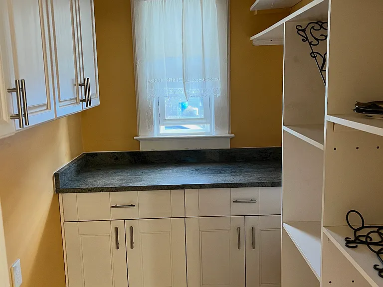 1005 Madison Ave #2 — Photo 4