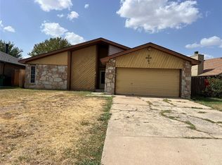 8813 N McMillan Ave, Oklahoma City, OK 73132