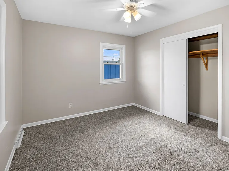 5908 Meredith Dr — Photo 11