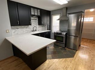 11 Oustic Ave W, Winnipeg, MB R2M1N1