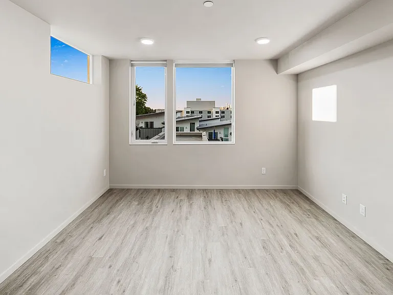 Avala Apartments — Photo 49