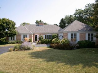 1 Redwood Ct, Racine, WI 53402