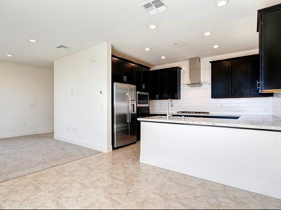2nd image of 8851 Solo Way #3