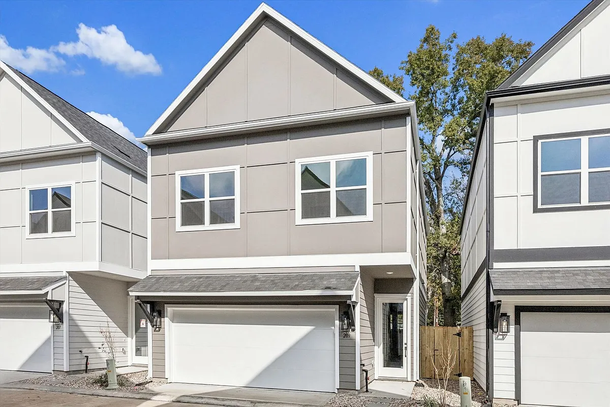 Building Photo - 209 Clark Meadows Ln