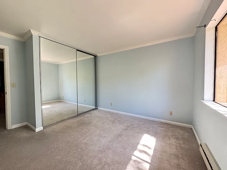 2250 Monroe St #371 — Photo 6