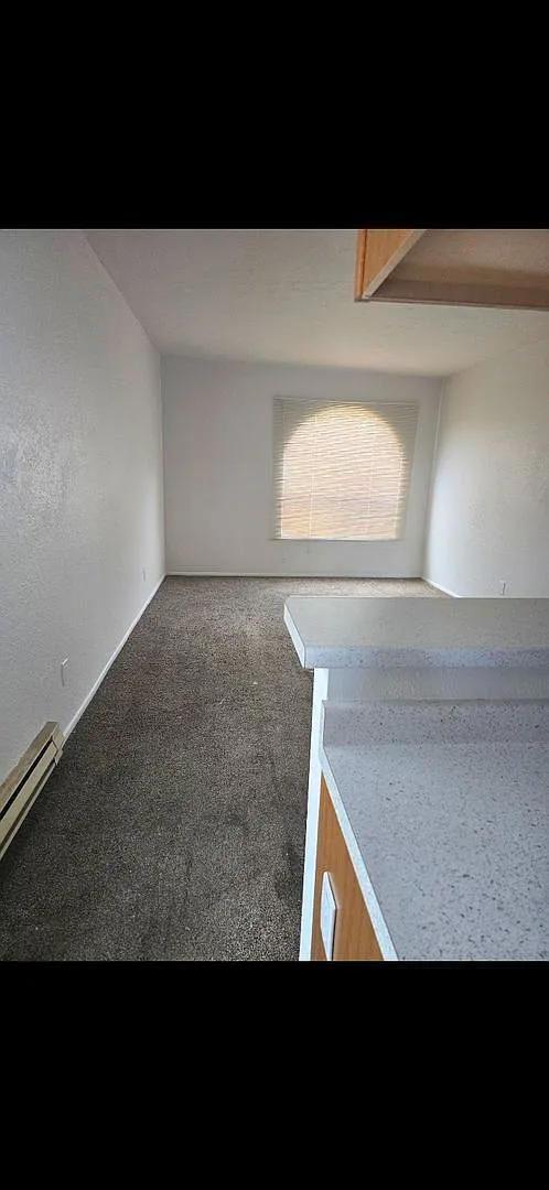 2 bed, 1.0 bath, 684 sqft, $825 — Photo 3