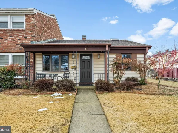 31 Fairmount Dr, Willingboro, NJ 08046