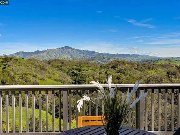 3126 Grey Eagle Dr, Walnut Creek, CA 94595