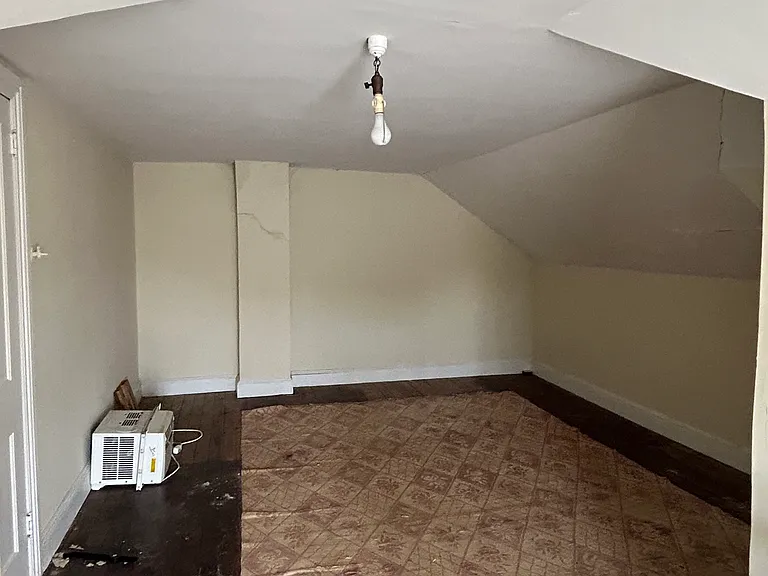 308 & 310 S 5th St #310 — Photo 10