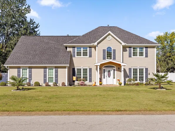 1423 Innisbrook Dr, Hixson, TN 37343