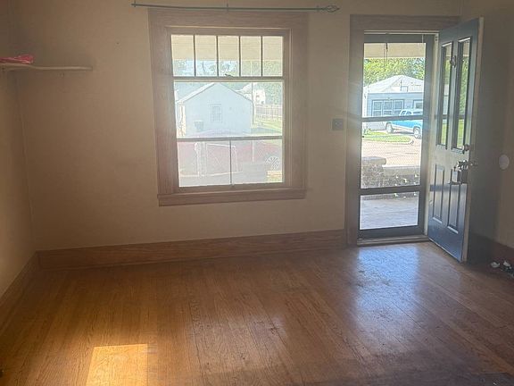 2nd image of 335 W 7th St