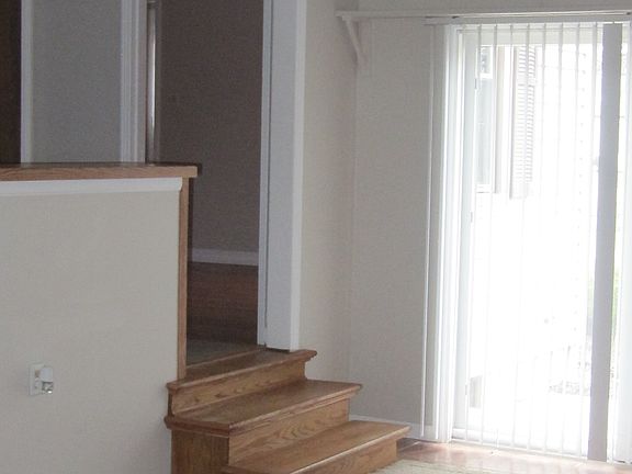 4th image of 301 Uhler Ave