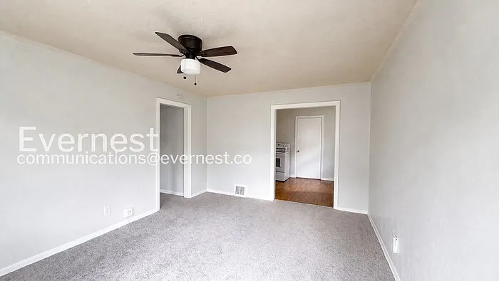 2 bed, 1.0 bath, 672 sqft, $1,170 — Photo 4
