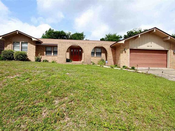 3rd image of 5819 Roble Loma Dr
