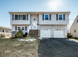 196 Berkeley Ter, Plainfield, NJ 07062