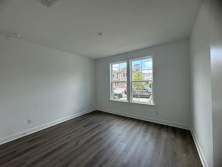 2175 Dreycott Ln — Photo 10