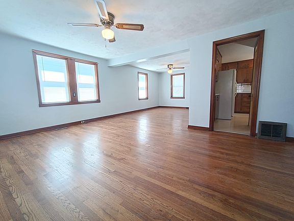 2nd image of 1612 S Kier Ave