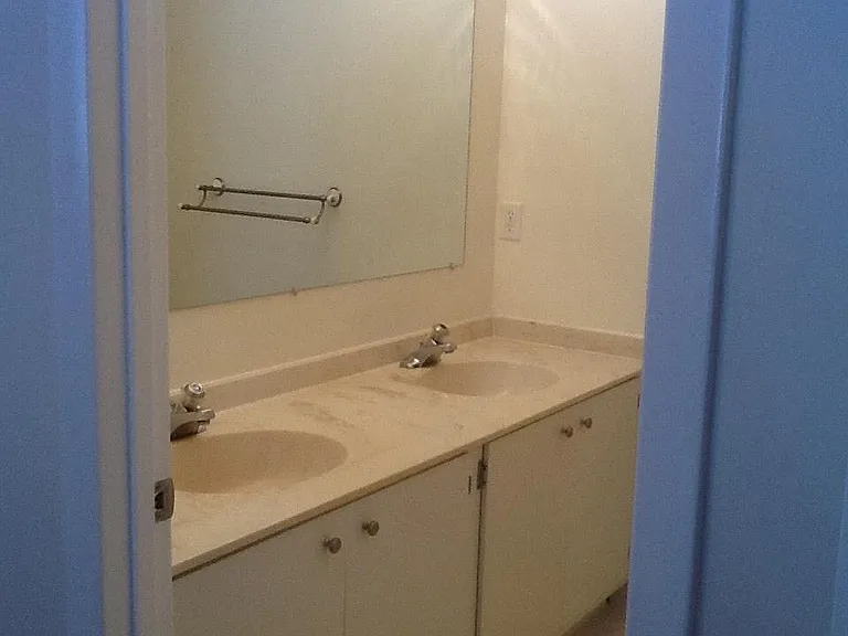 4 Bailiffs Ct — Photo 8