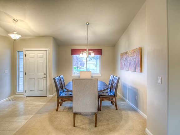 5th image of 903 N Tanglewood Ln
